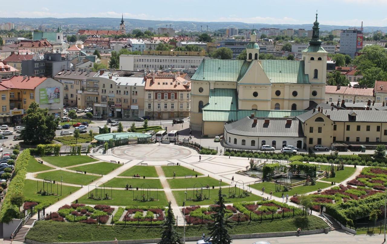 Apartament Raz Dwa Trzy Жешув Экстерьер фото