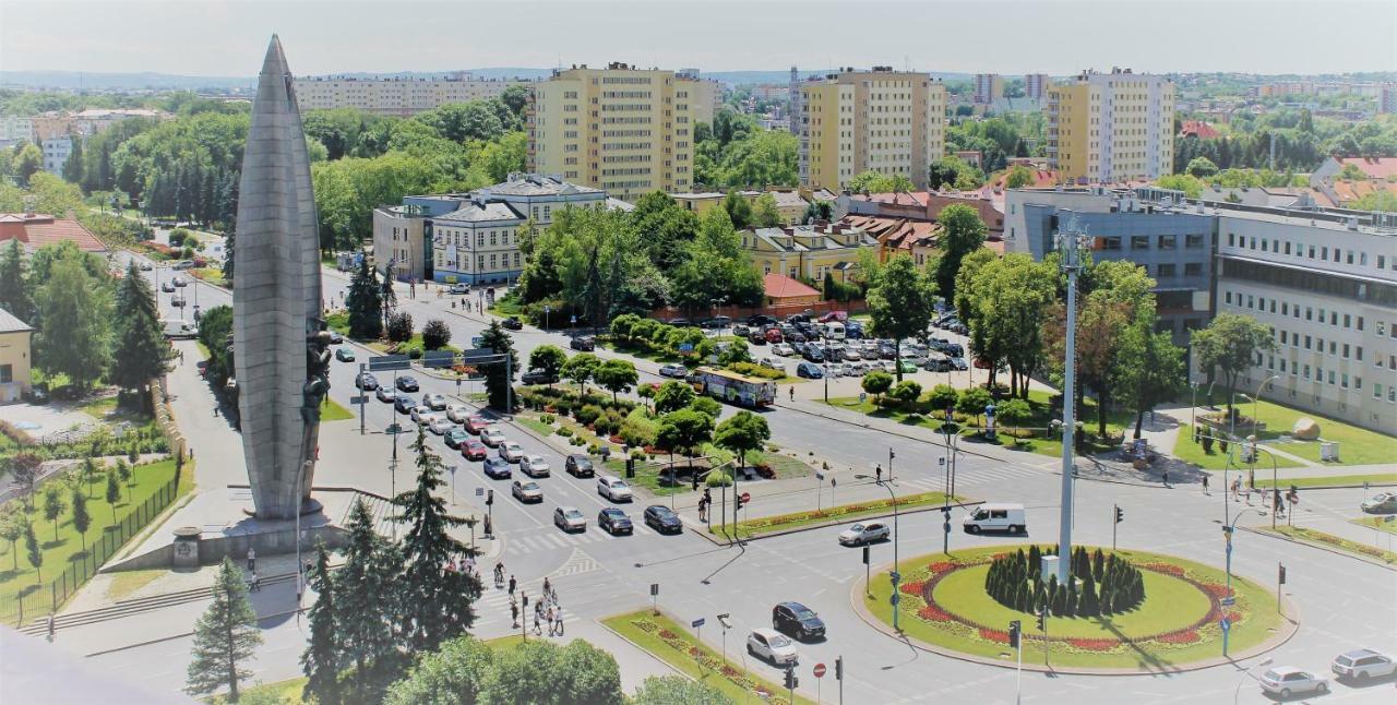Apartament Raz Dwa Trzy Жешув Экстерьер фото