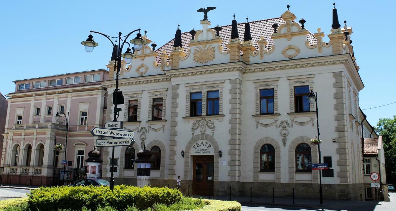Apartament Raz Dwa Trzy Жешув Экстерьер фото
